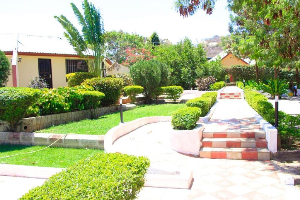 Royal Village Hotel Dodoma 外观 照片