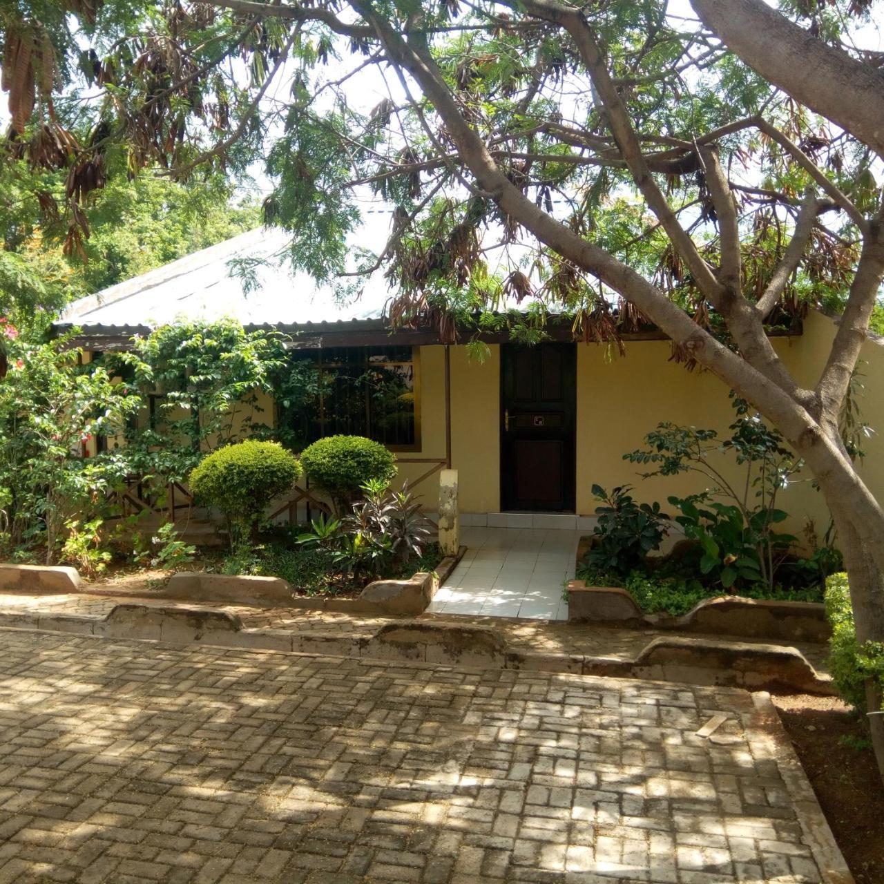 Royal Village Hotel Dodoma 外观 照片