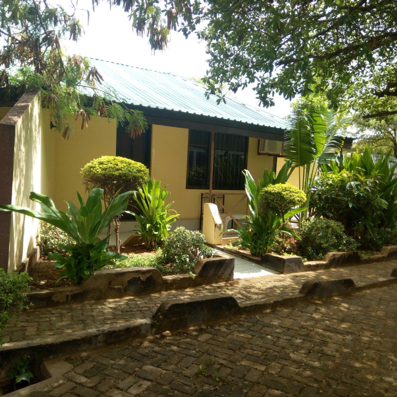 Royal Village Hotel Dodoma 外观 照片