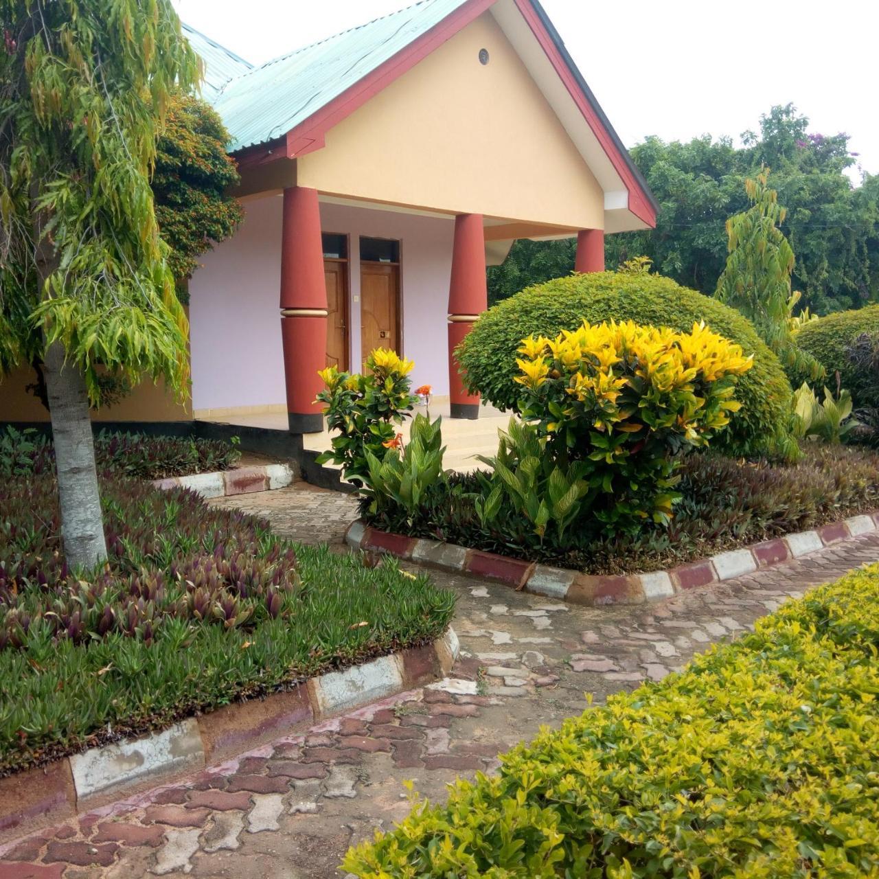 Royal Village Hotel Dodoma 外观 照片